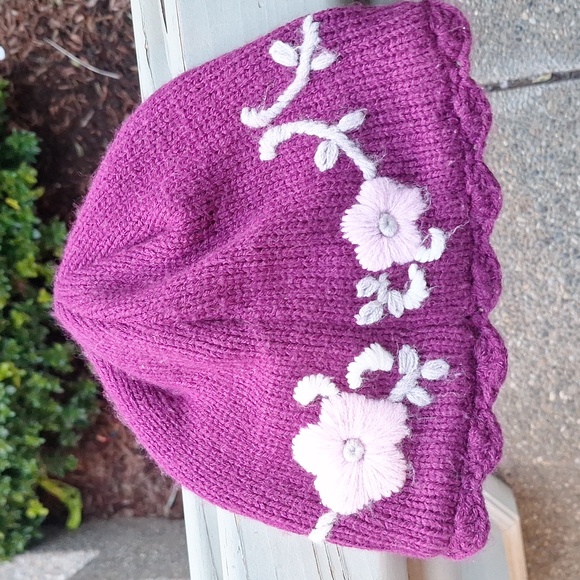 RARE Carhartt Floral embroidered Beanie Womens OS Purple & Pink main image 5